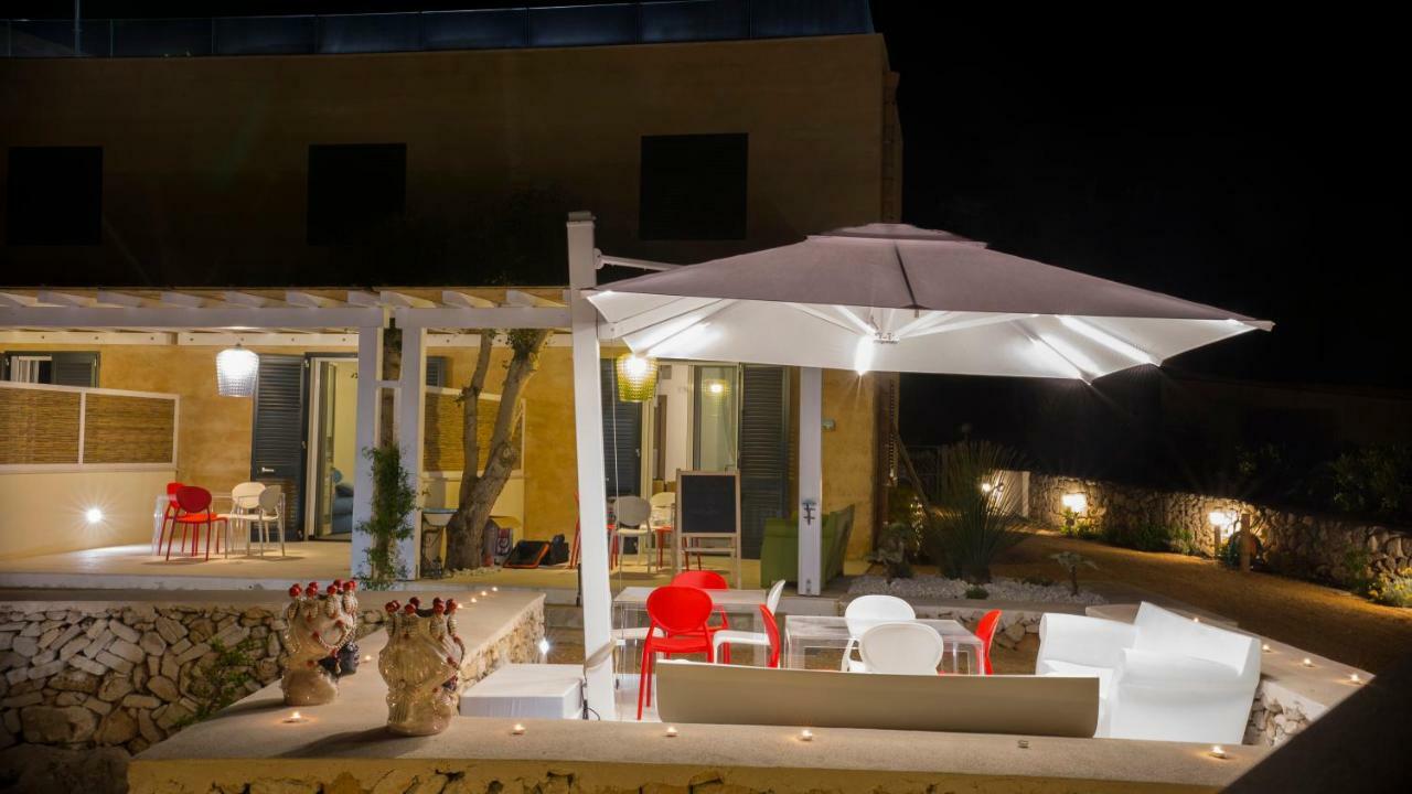 Le Suites Del Carrubo Favignana Exterior photo