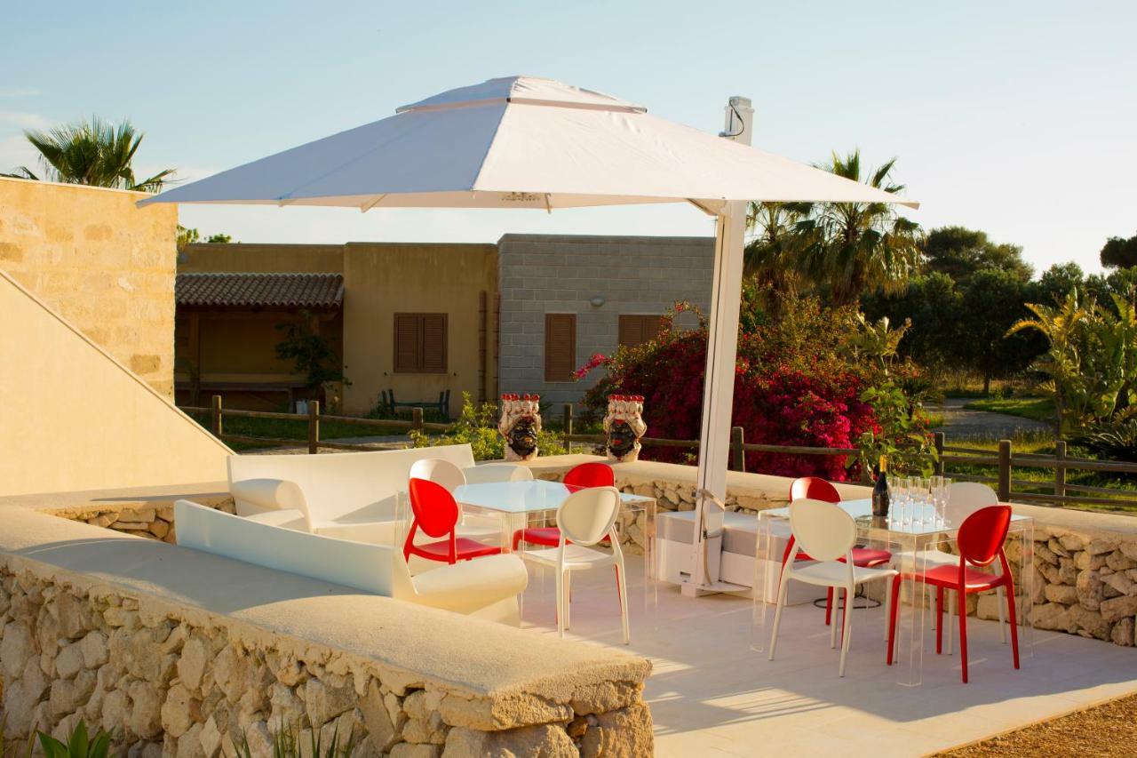 Le Suites Del Carrubo Favignana Exterior photo