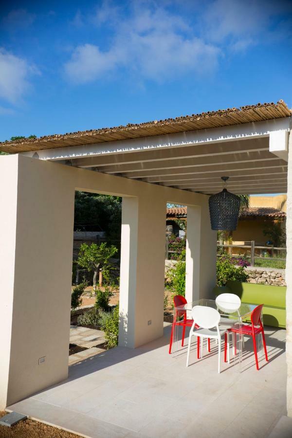 Le Suites Del Carrubo Favignana Exterior photo